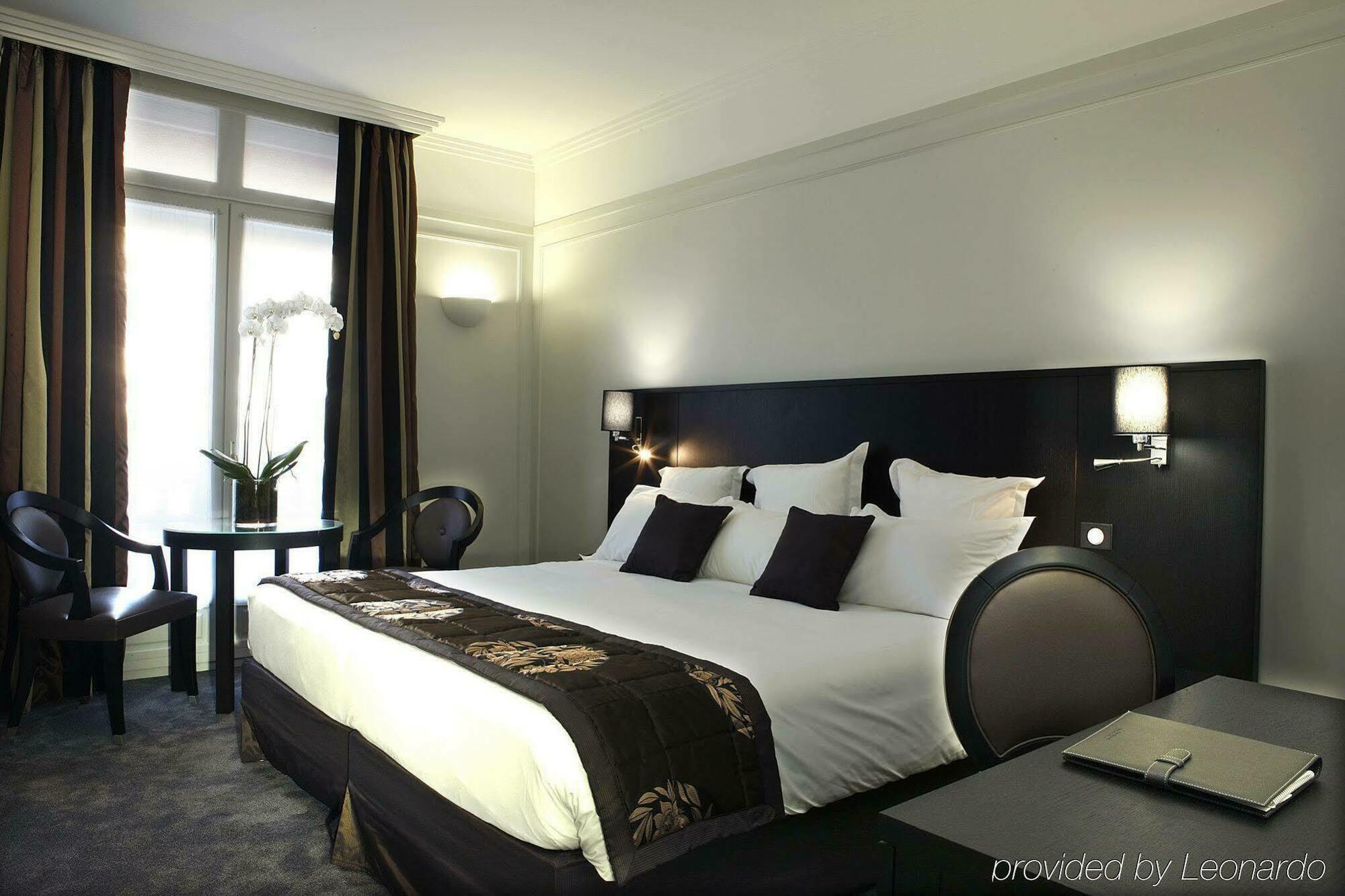 Hotel California Champs Elysees Paris Værelse billede